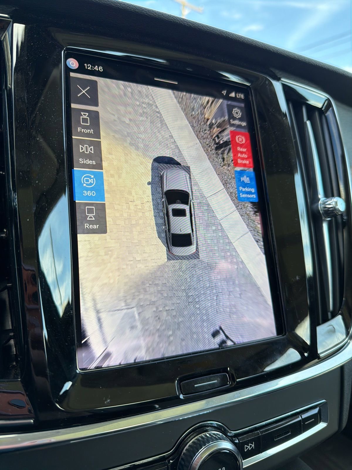 Certified 2025 Volvo S90 B6 Plus w/ Protection Package Premier image 34