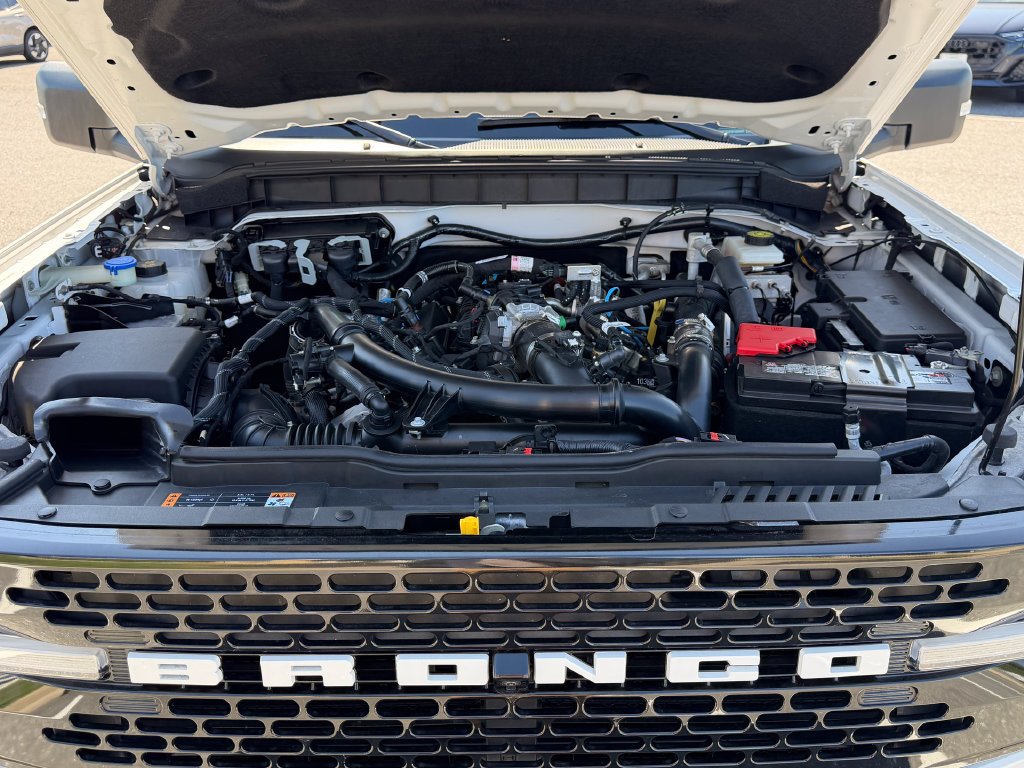 Used 2023 Ford Bronco Wildtrak AWD/4WD image 37