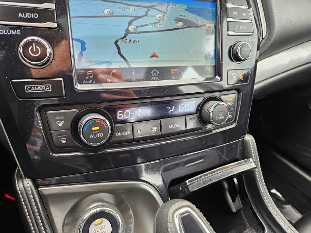 Used 2017 Nissan Maxima 3.5 SL w/ Interior Lighting Package FWD image 29