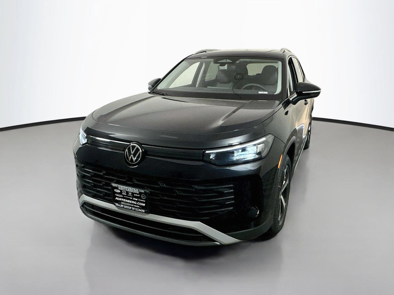 New 2026 Volkswagen Tiguan SE AWD/4WD image 3