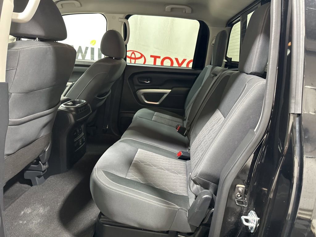 Used 2024 Nissan Titan SV w/ SV Convenience Package image 19