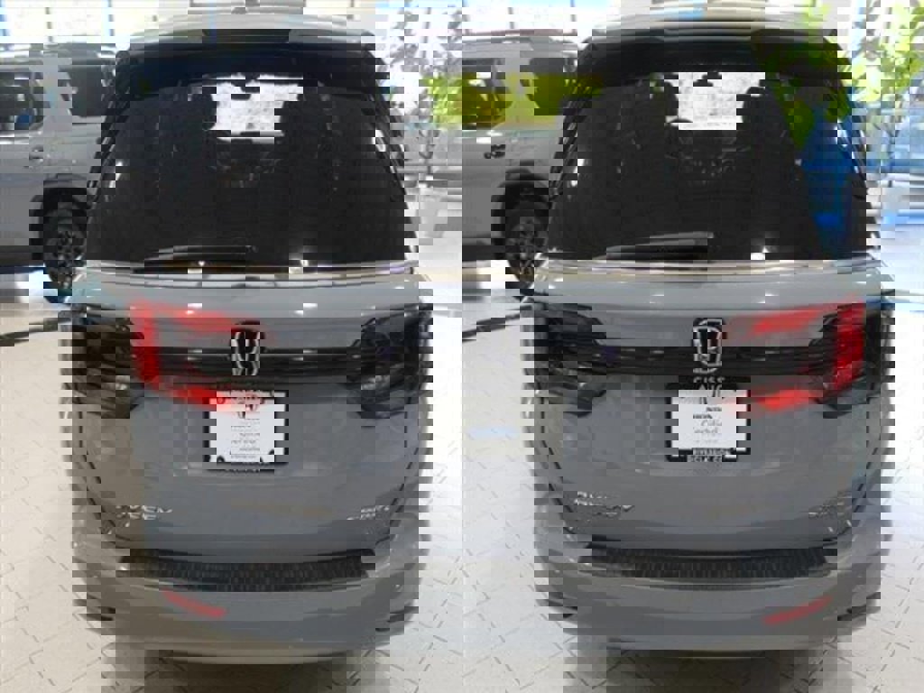 Certified 2023 Honda Odyssey Sport image 6