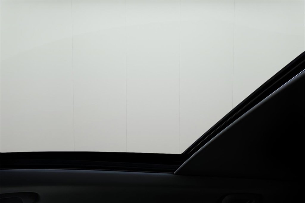 Used 2024 GMC Terrain AT4 image 10