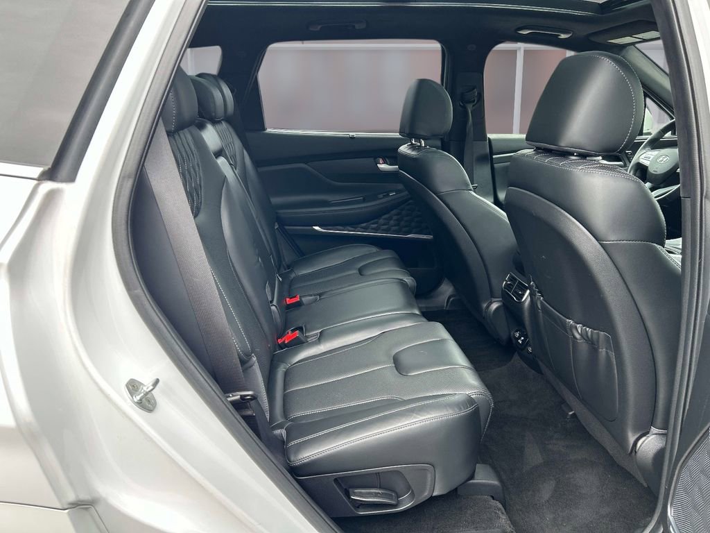 Used 2022 Hyundai Santa Fe Calligraphy AWD/4WD image 16