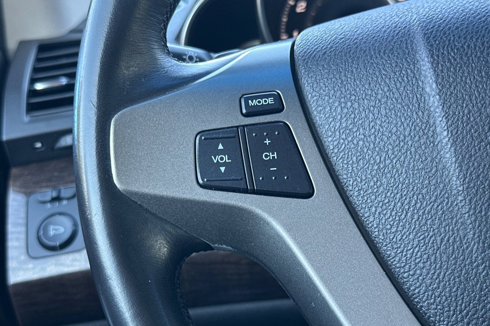 Used 2012 Acura MDX w/ Technology Package image 28