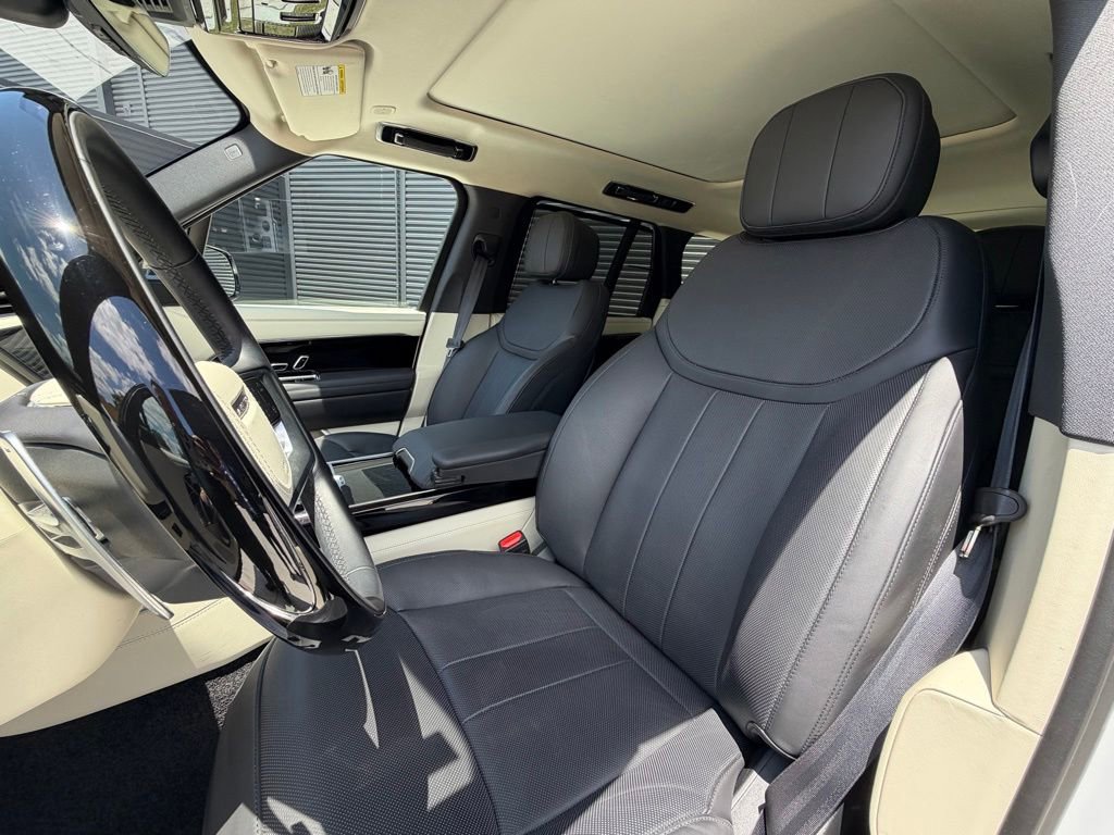 Used 2023 Land Rover Range Rover SE AWD/4WD image 9
