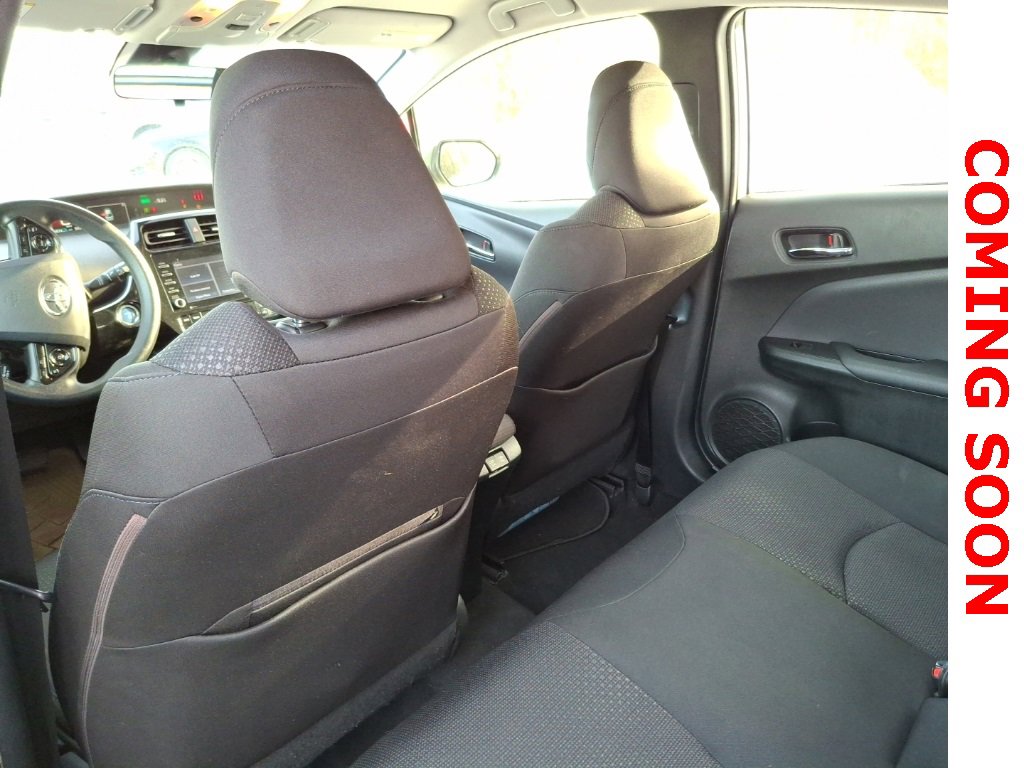 Used 2022 Toyota Prius LE image 8