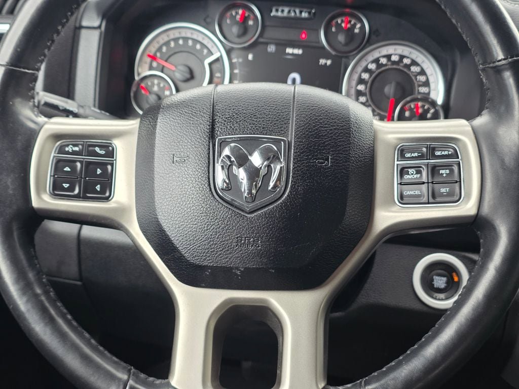 Used 2018 RAM 1500 Laramie w/ Convenience Group AWD/4WD image 15