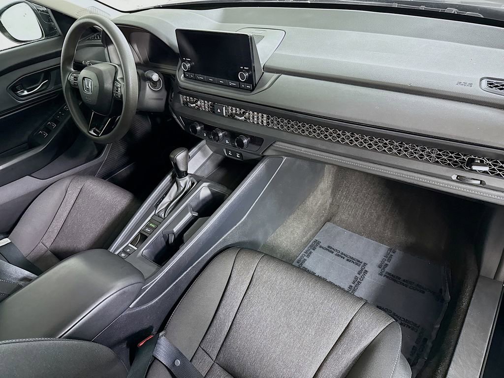 Used 2023 Honda Accord EX image 30