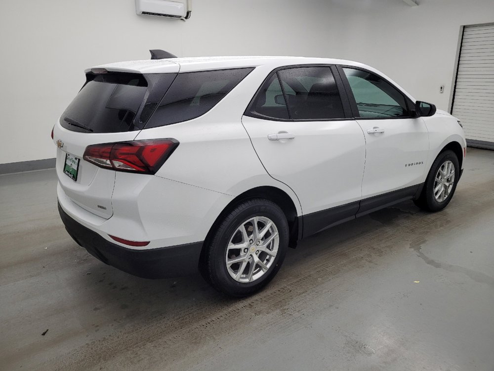 Used 2022 Chevrolet Equinox LS AWD/4WD image 10