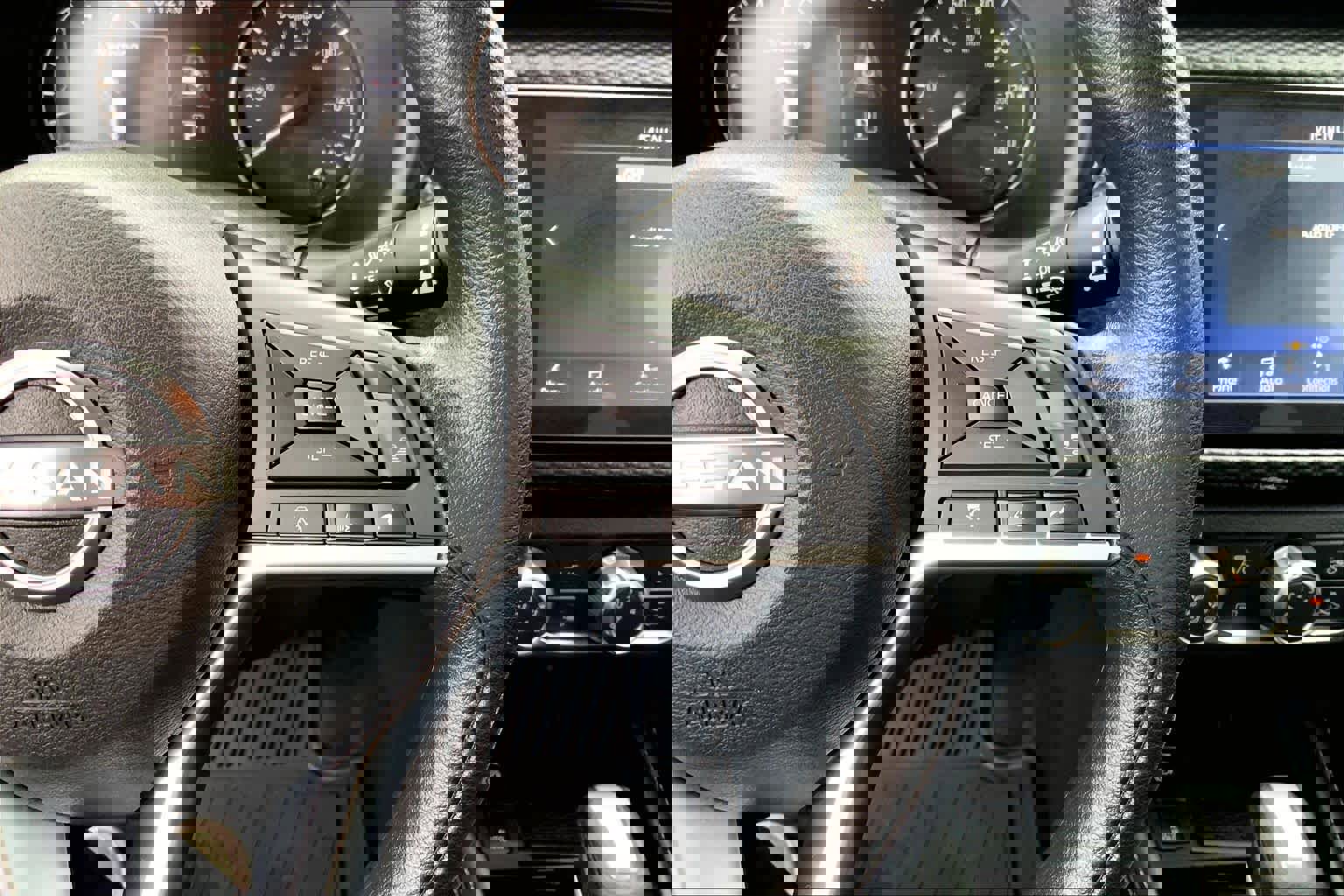 Used 2023 Nissan Kicks SV image 20