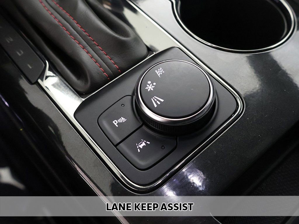 Used 2025 Chevrolet Blazer RS image 4