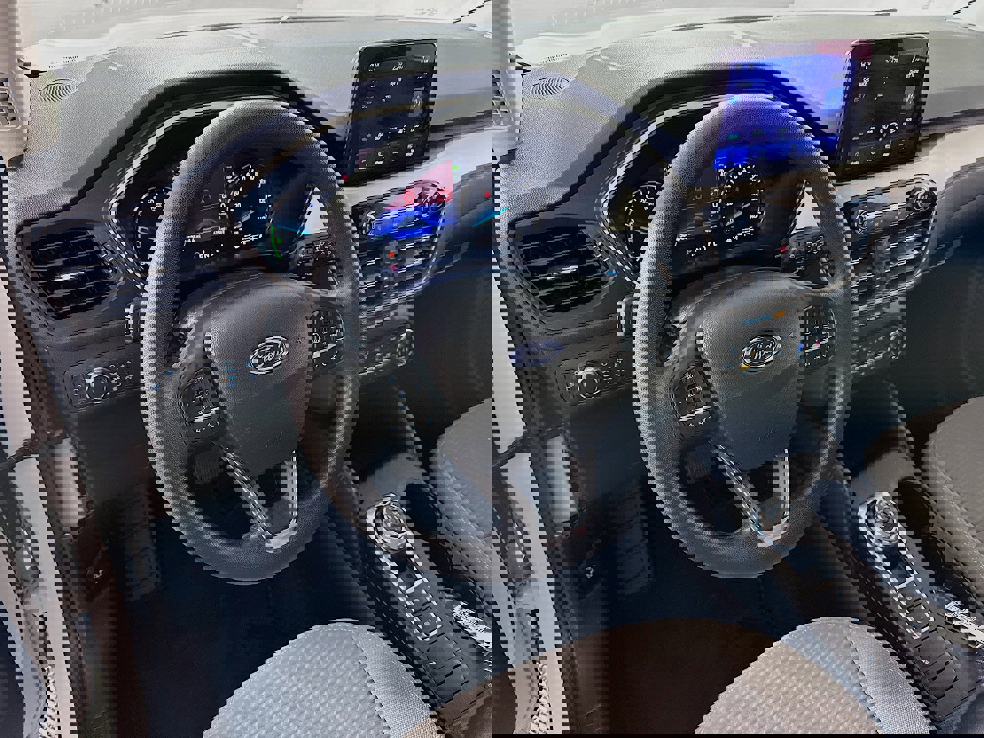 Used 2022 Ford Escape SE image 21