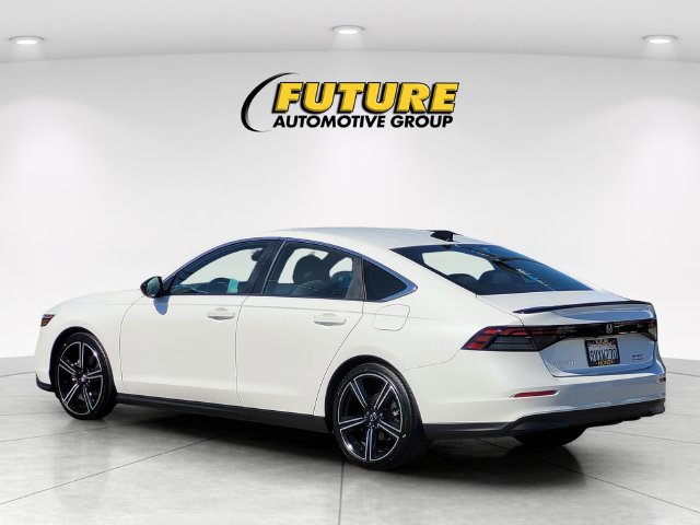Used 2025 Honda Accord Sport image 7