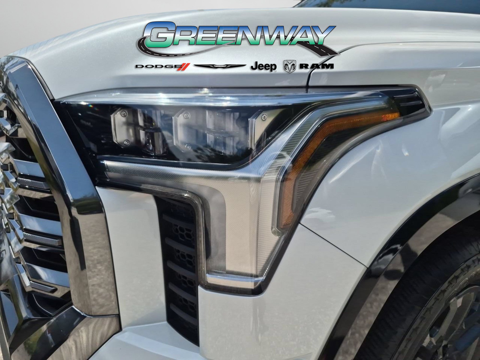 Used 2025 Toyota Tundra Platinum AWD/4WD image 29