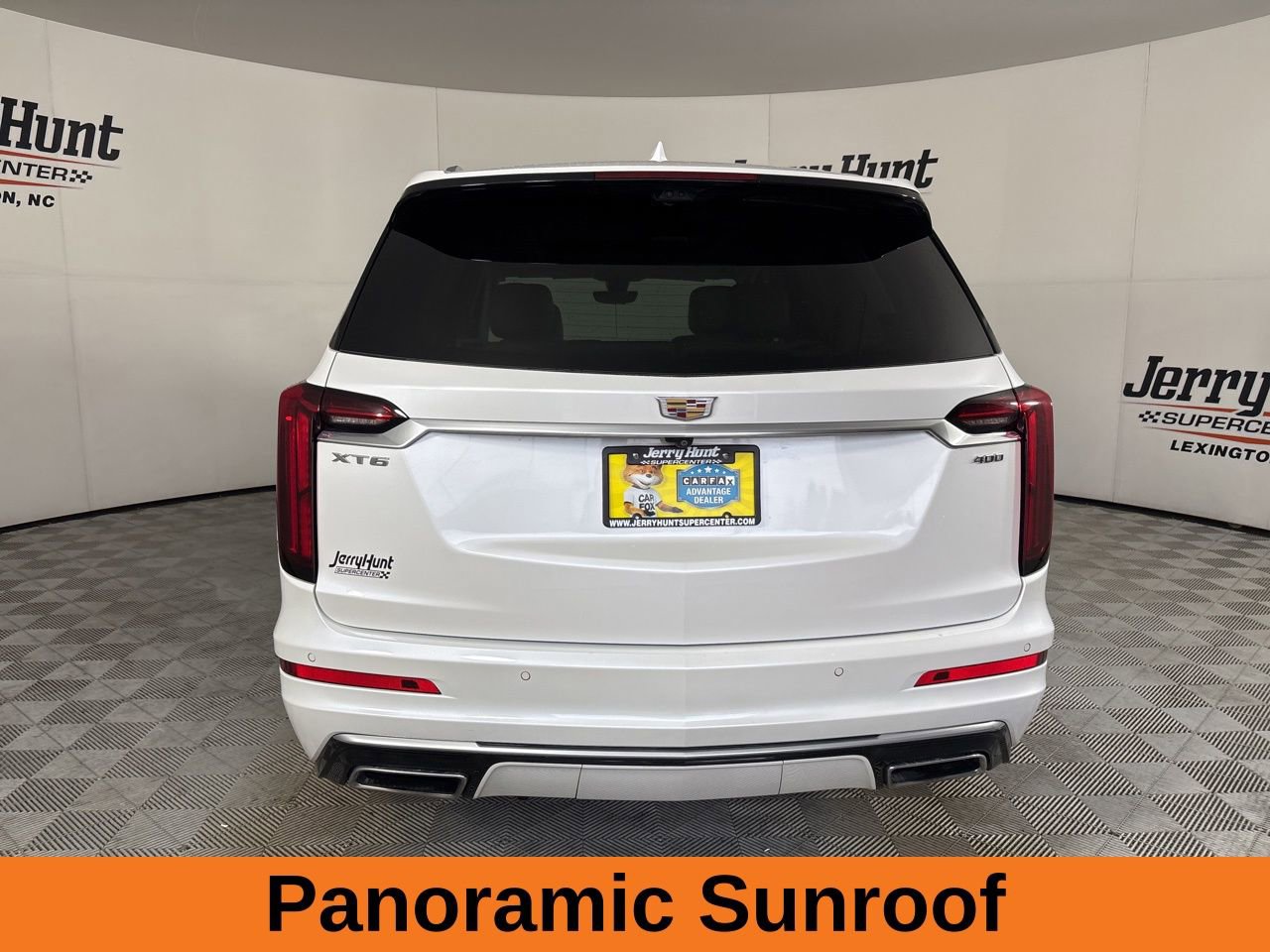 Used 2023 Cadillac XT6 Premium Luxury w/ Technology Package image 6