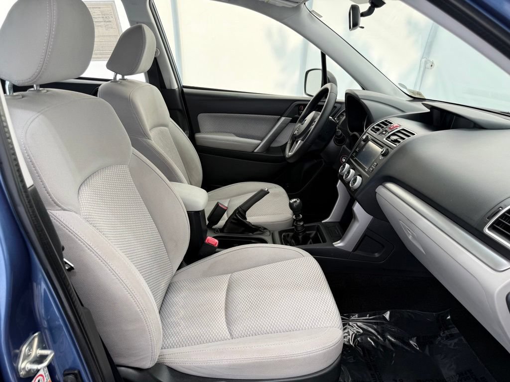 Used 2017 Subaru Forester 2.5i AWD/4WD image 19