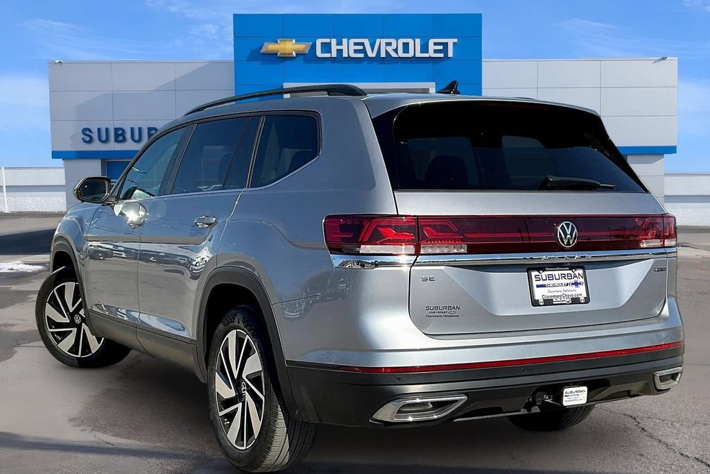 Used 2024 Volkswagen Atlas SE AWD/4WD image 3