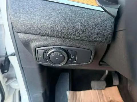 Used 2015 Lincoln MKC AWD w/ Equipment Group 101A Select image 24