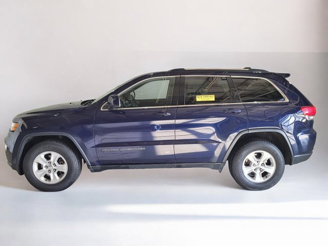 Used 2017 Jeep Grand Cherokee Laredo w/ Trailer Tow Group IV image 15