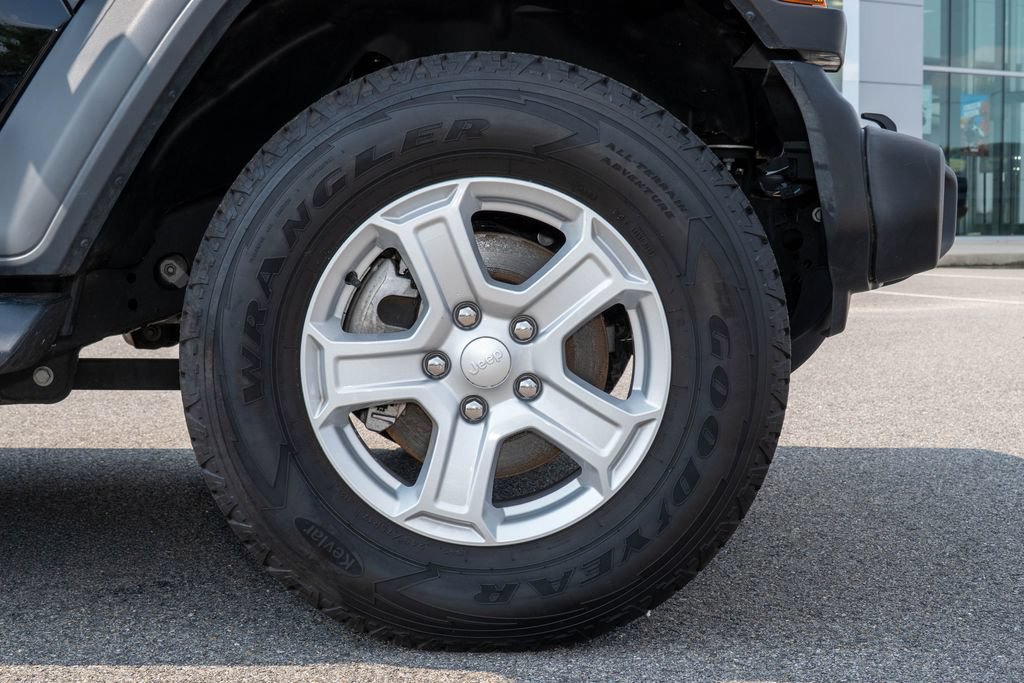Used 2022 Jeep Wrangler Unlimited Sport AWD/4WD image 33