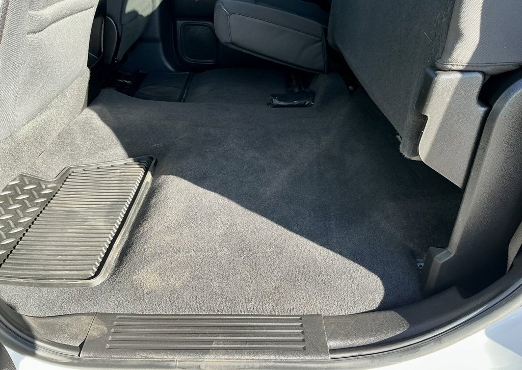 Used 2018 Chevrolet Silverado 1500 LT w/ Texas Edition image 28