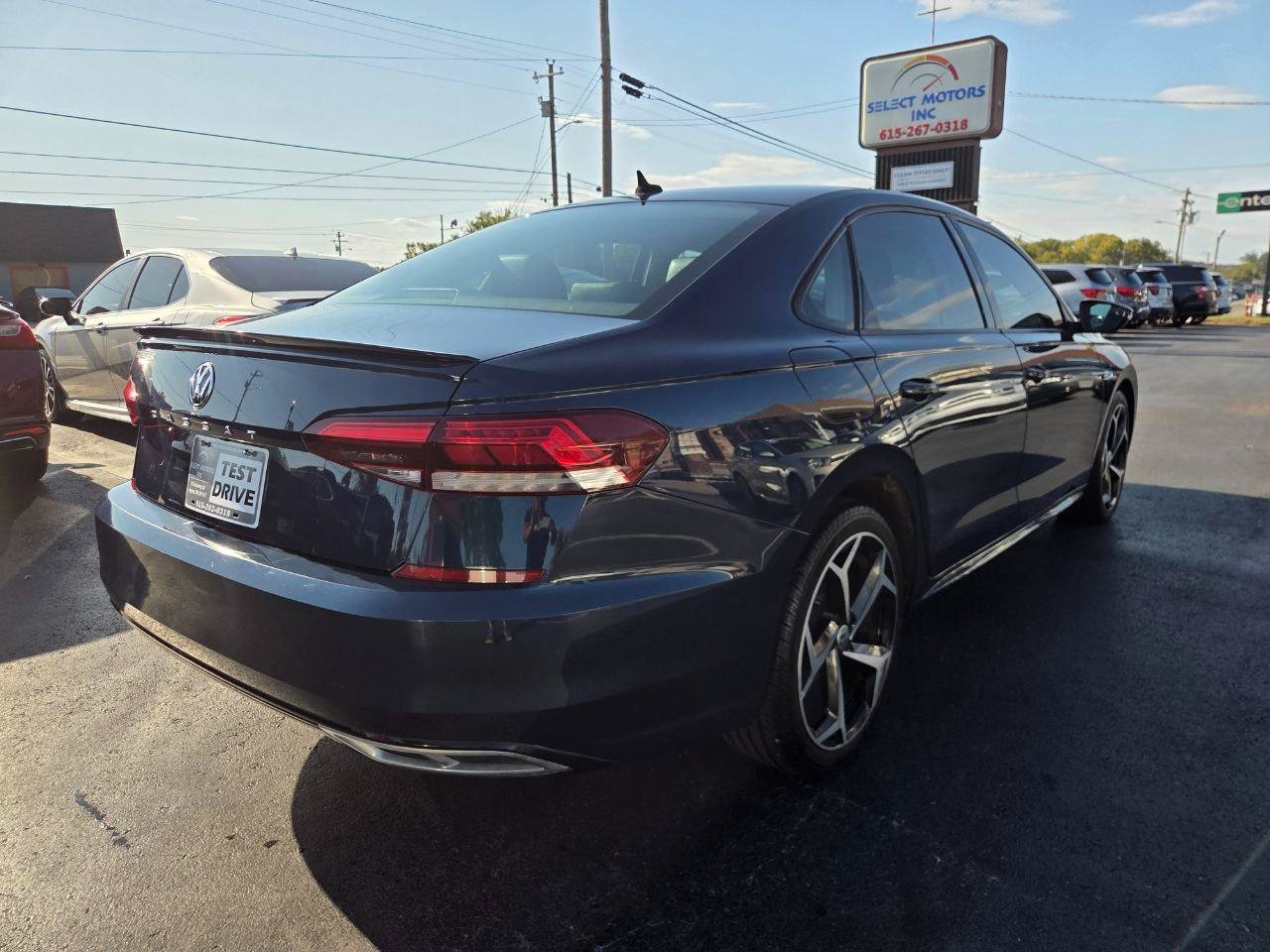 Used 2020 Volkswagen Passat 2.0T R-Line FWD image 5