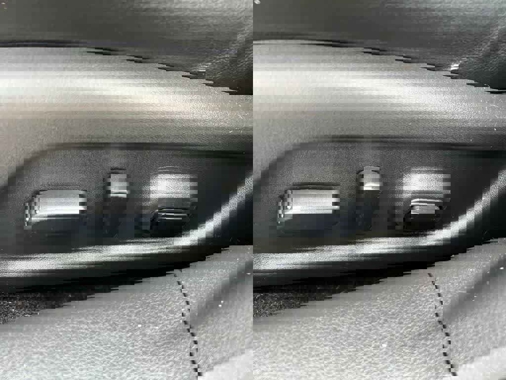 Used 2016 Nissan Altima 2.5 SL w/ Moonroof Package image 14