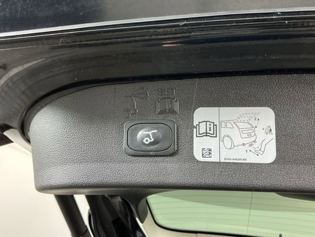 Used 2018 Ford Escape Titanium AWD/4WD image 31