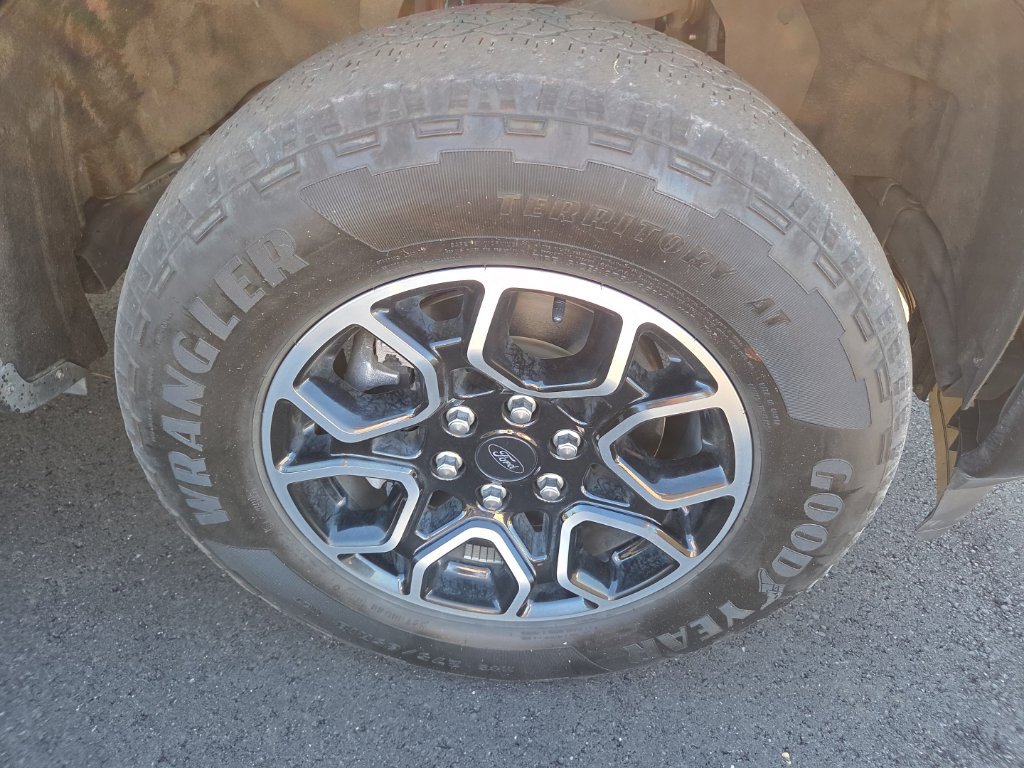Used 2023 Ford F150 Lariat AWD/4WD image 19