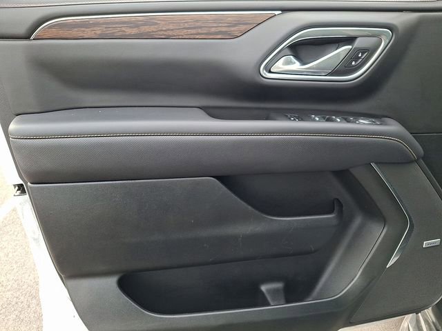 Used 2024 Chevrolet Suburban Premier image 12