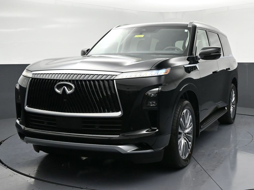 New 2026 INFINITI QX80 Luxe image 3