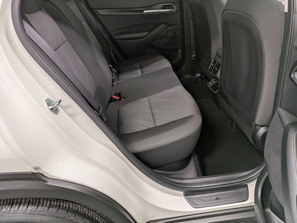 Certified 2025 Kia Seltos LX image 27
