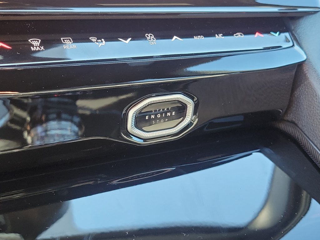 New 2027 Jeep Grand Cherokee Limited AWD/4WD image 18