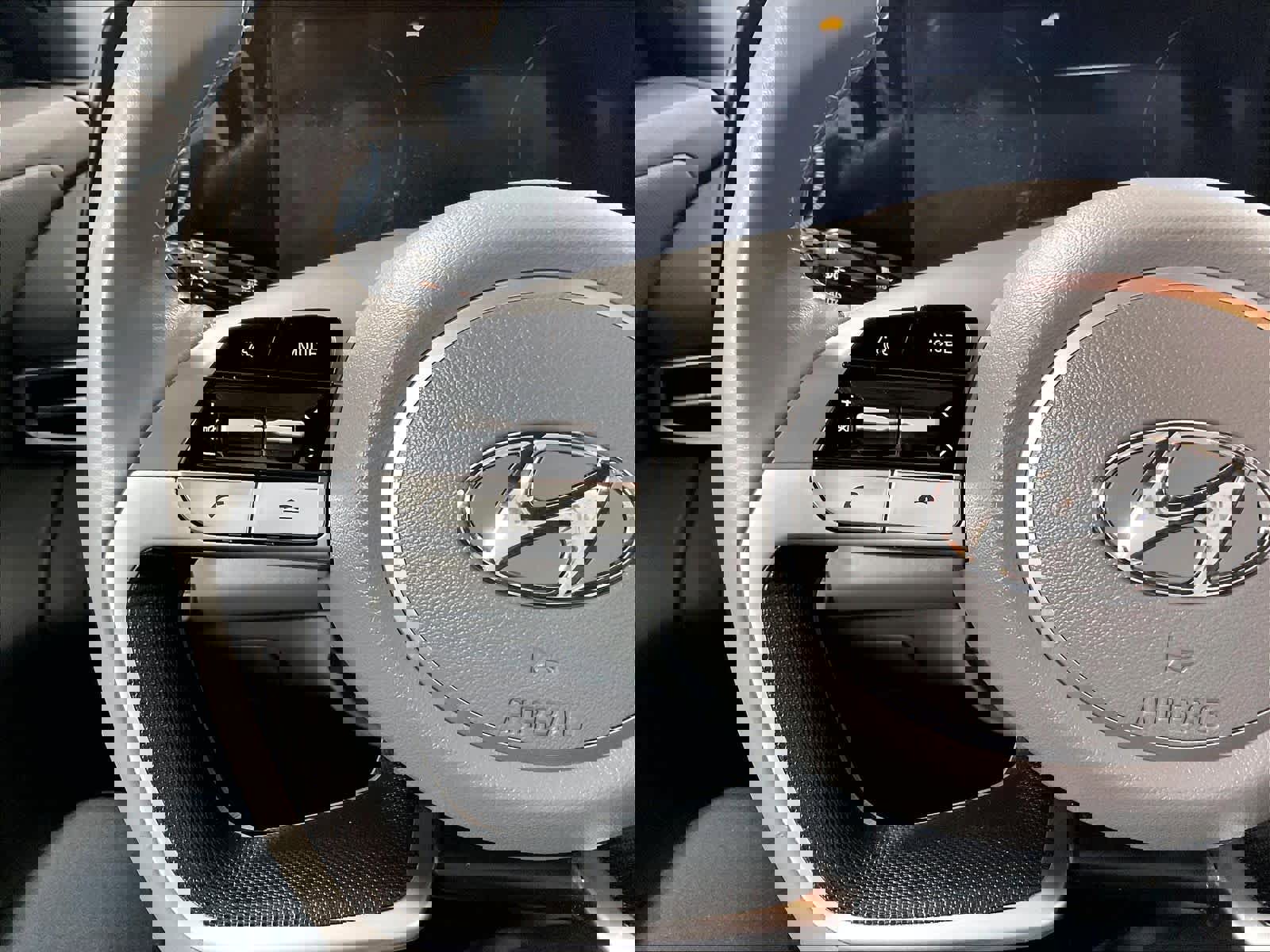 Used 2023 Hyundai Elantra SEL w/ Convenience Package image 22