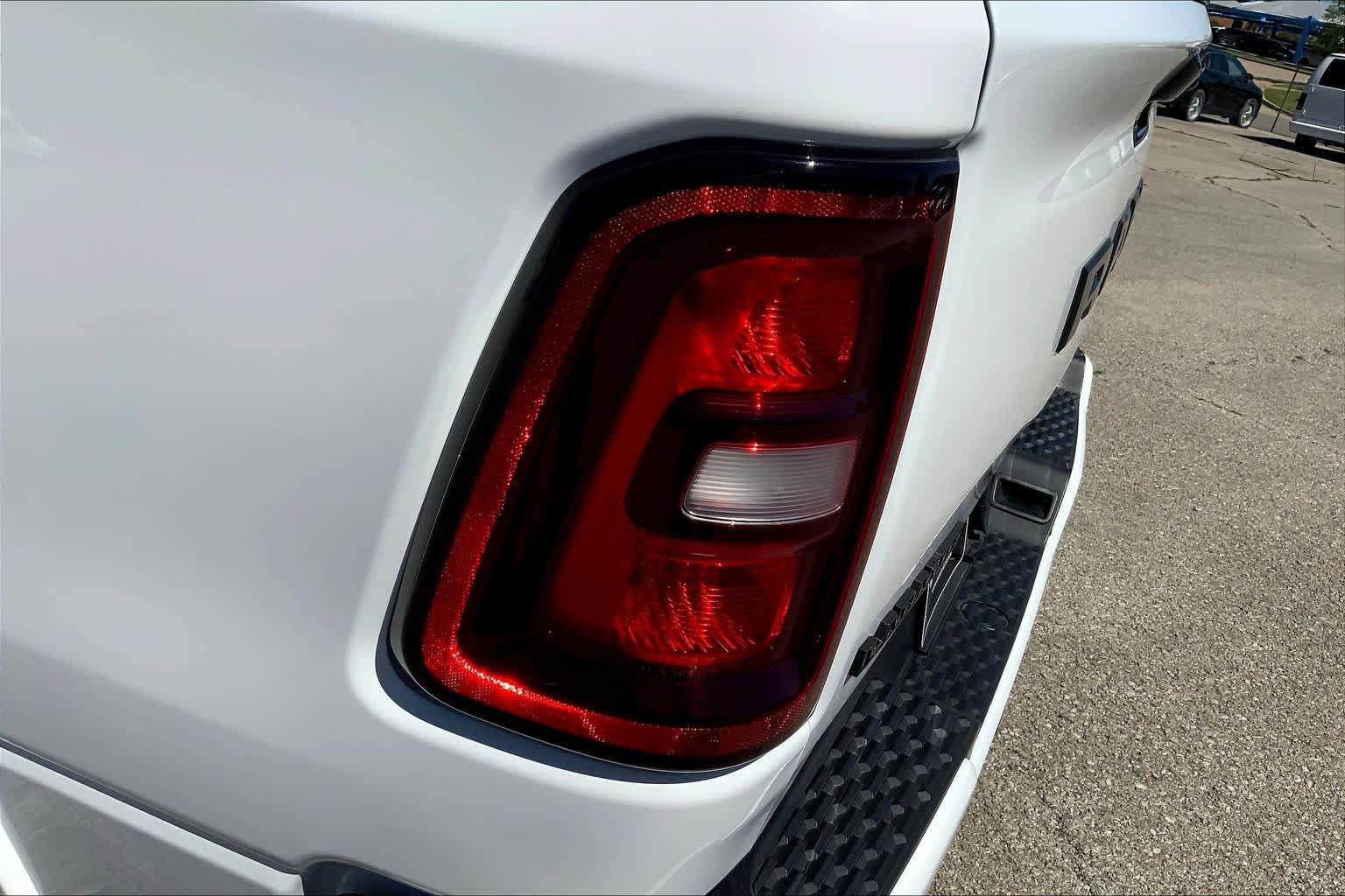 Used 2025 RAM 1500 Laramie w/ Night Edition image 29