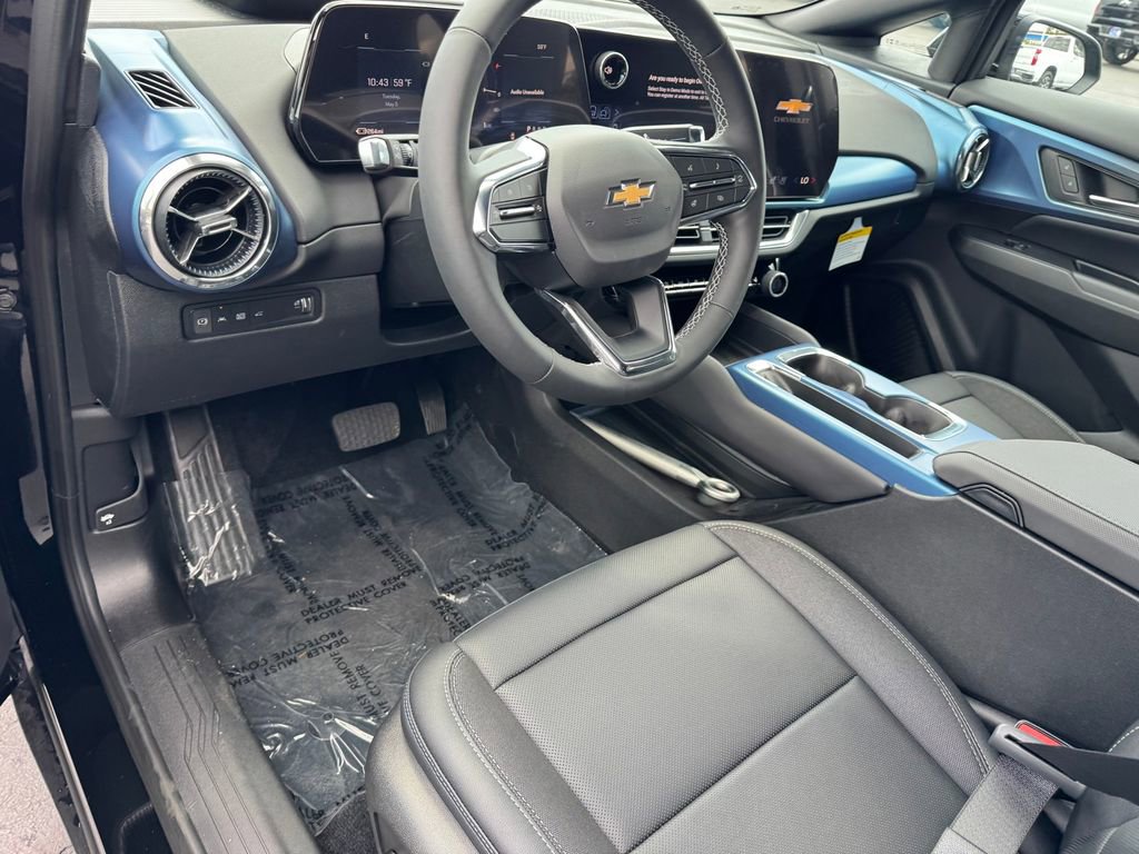 New 2026 Chevrolet Equinox EV LT w/ Convenience Package II FWD image 13