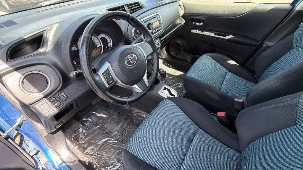Used 2013 Toyota Yaris SE FWD image 10