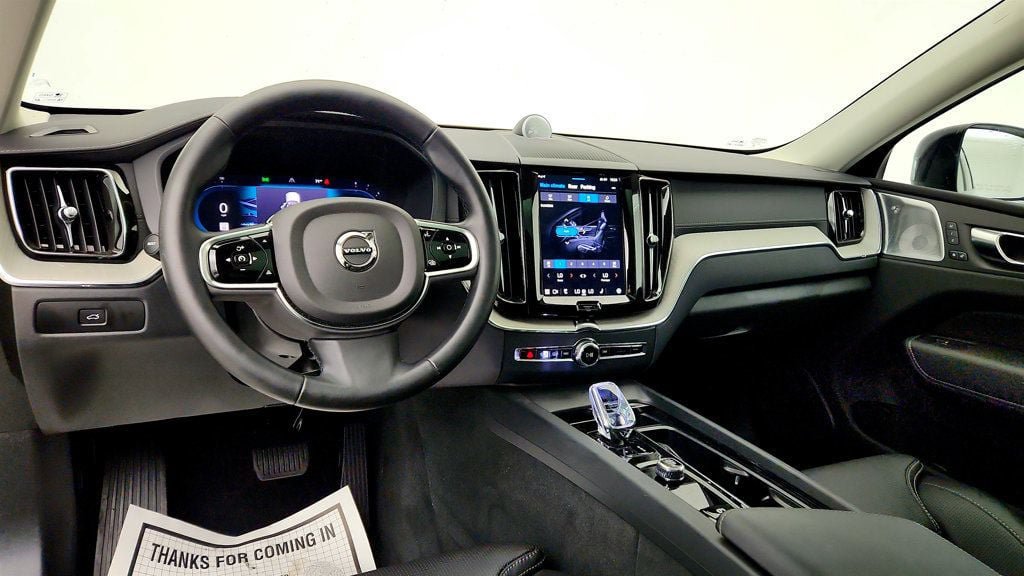 Used 2025 Volvo XC60 B5 Ultra w/ Climate Package AWD/4WD image 12