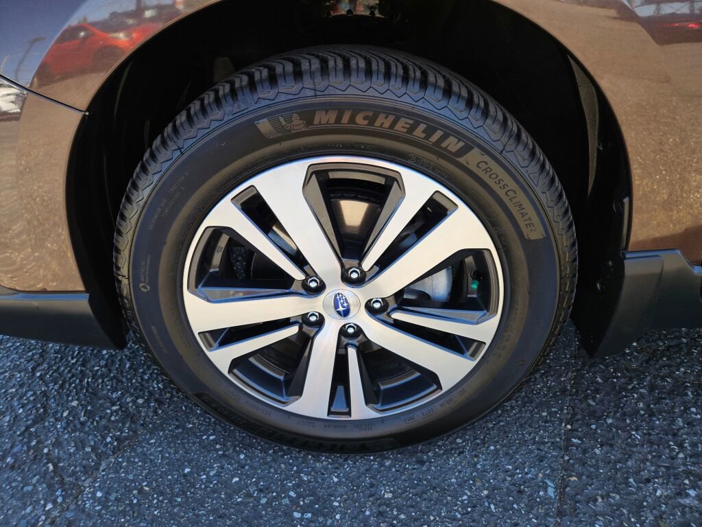 Used 2019 Subaru Outback 2.5i Limited w/ Popular Package #2 image 8