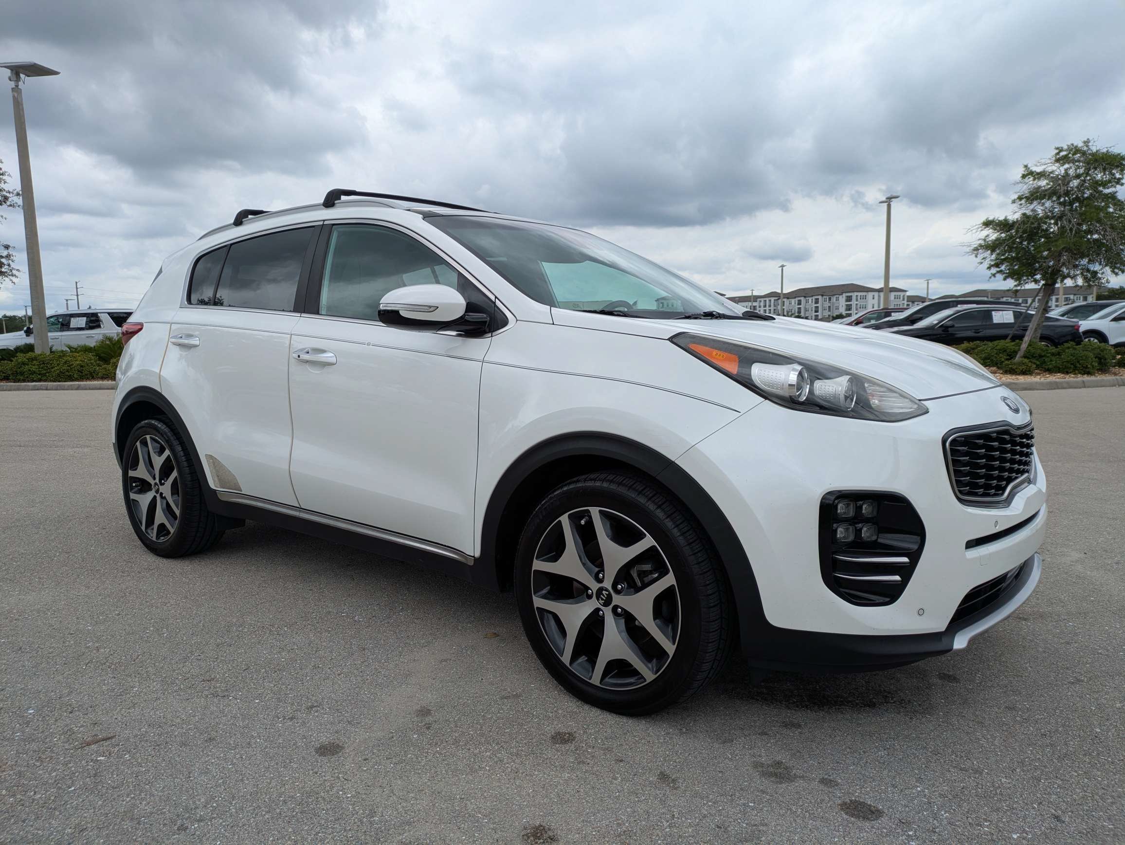 Used 2017 Kia Sportage SX FWD image 2