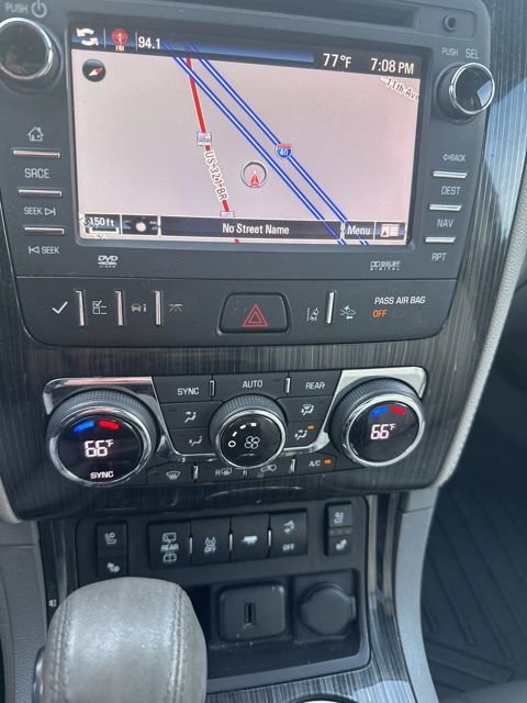 Used 2017 Chevrolet Traverse Premier image 11