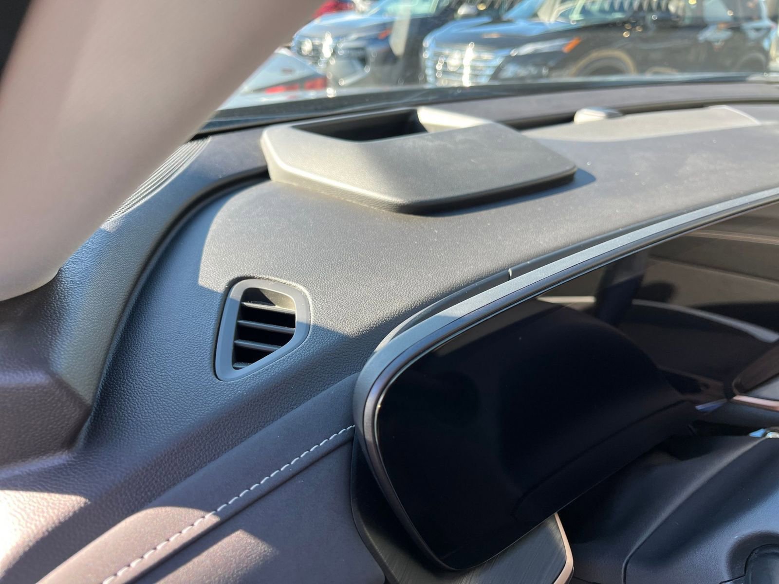 Used 2024 Buick Envision Sport Touring image 34