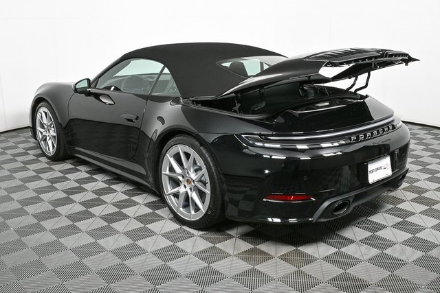 Certified 2025 Porsche 911 Carrera image 33