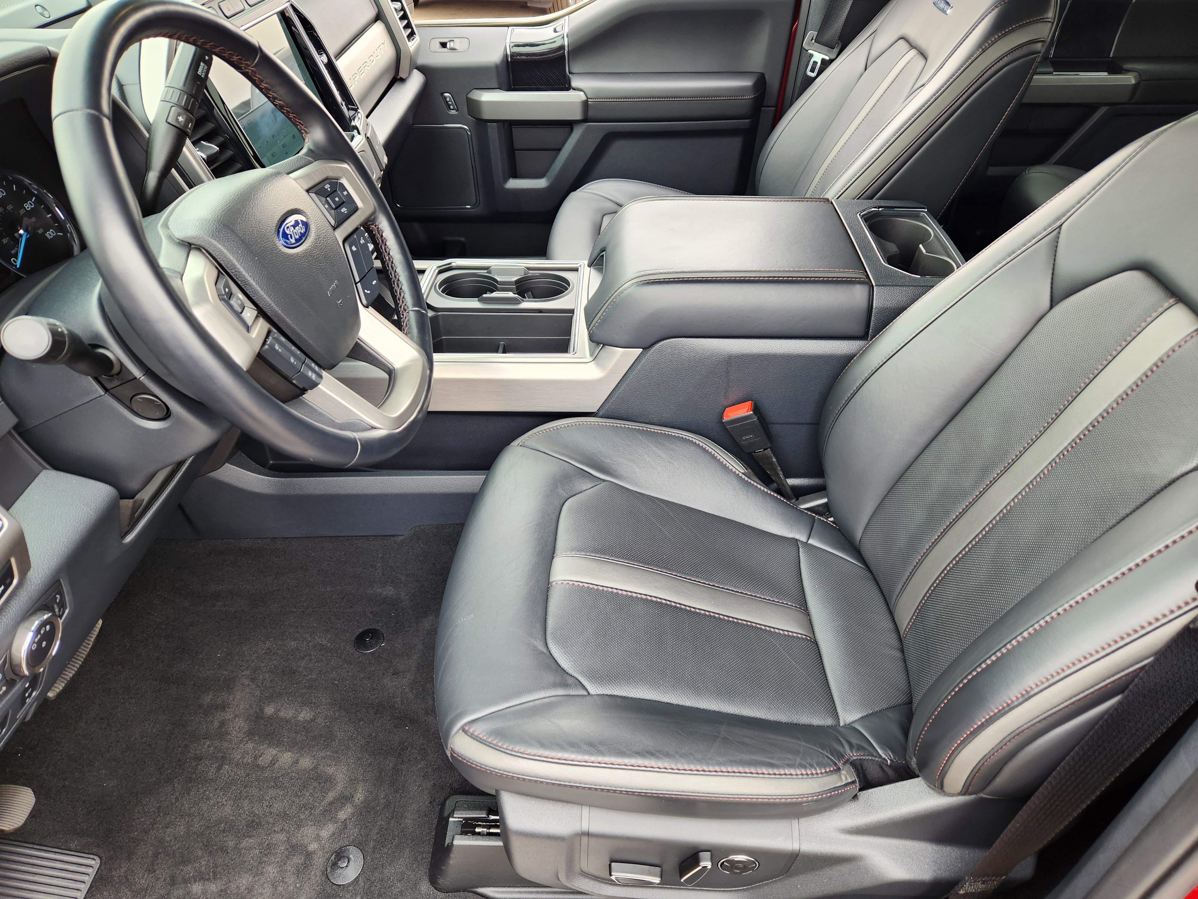 Used 2022 Ford F350 Platinum w/ FX4 Off-Road Package image 13