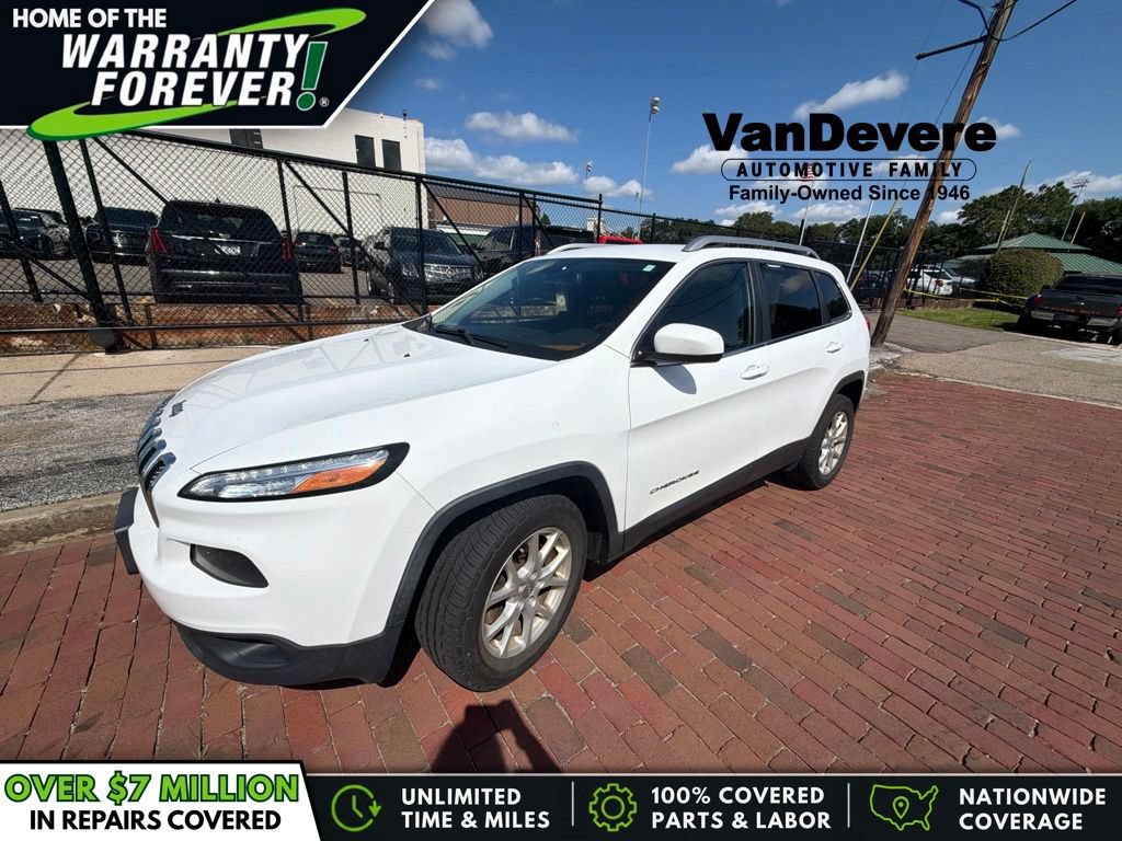 Used 2015 Jeep Cherokee Latitude w/ Cold Weather Group FWD image 1