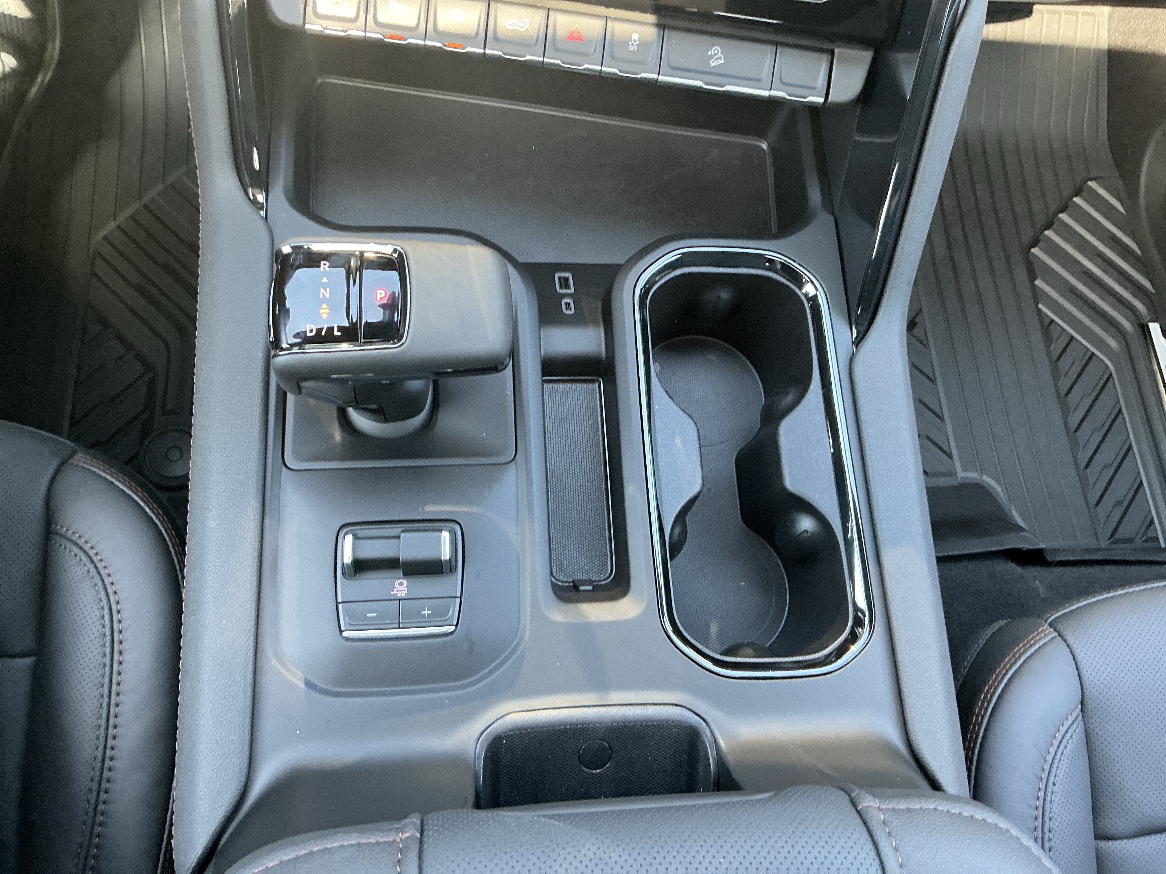 New 2026 GMC Sierra 1500 AT4 w/ AT4 Premium Package AWD/4WD image 25