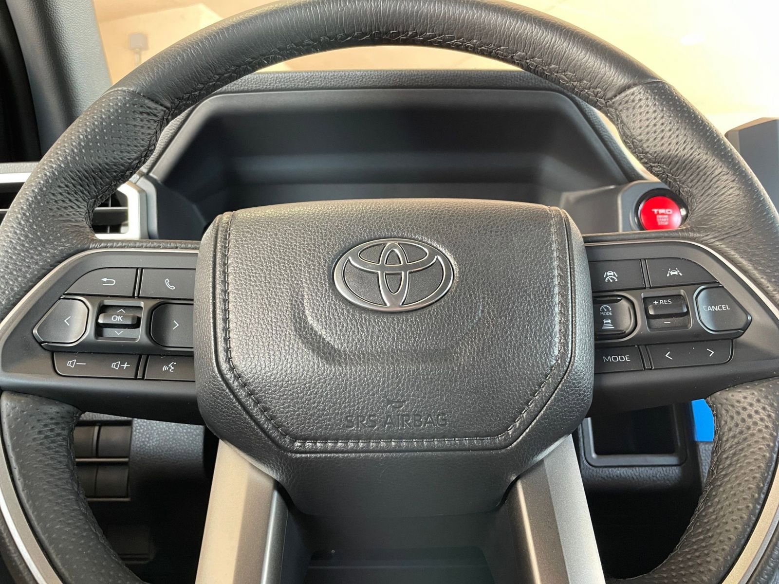 Used 2025 Toyota Tacoma TRD Off-Road image 25