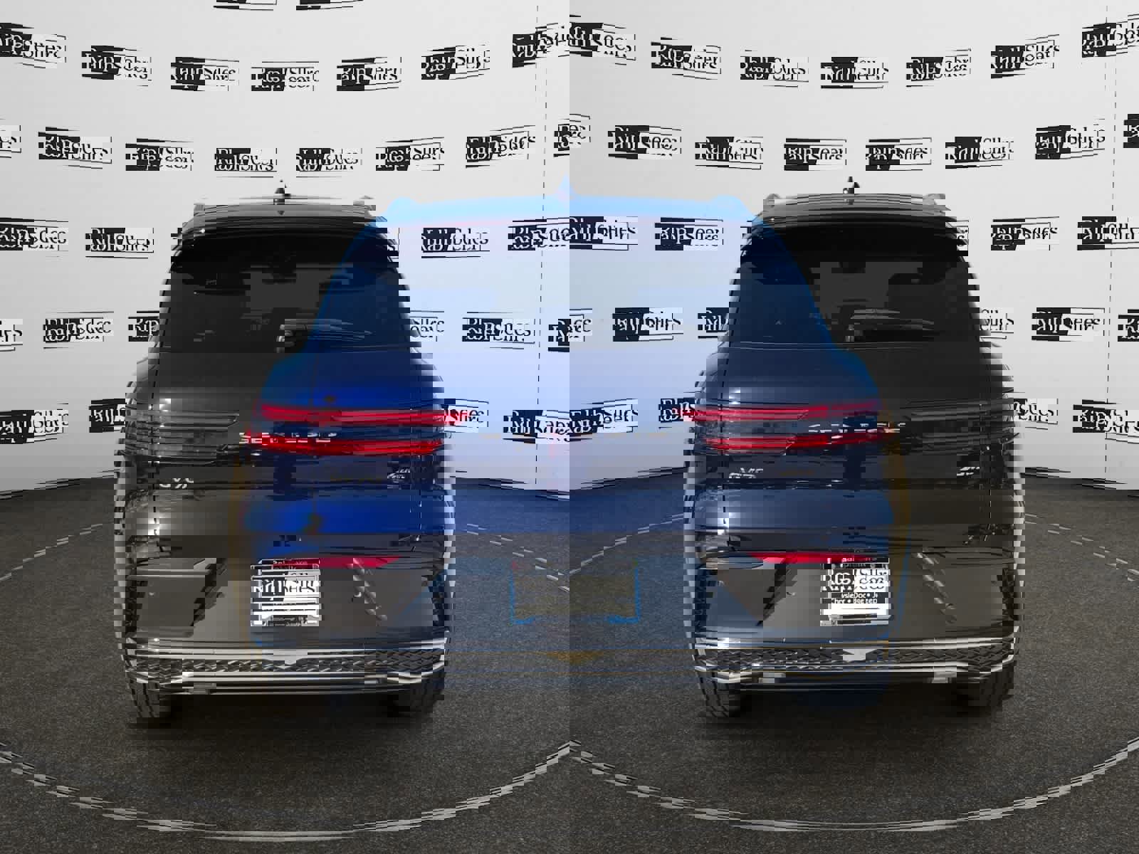 Used 2026 Genesis GV70 2.5T Advanced image 5