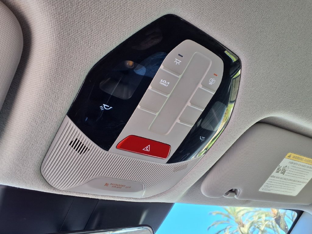 Certified 2025 Kia K4 FWD image 23